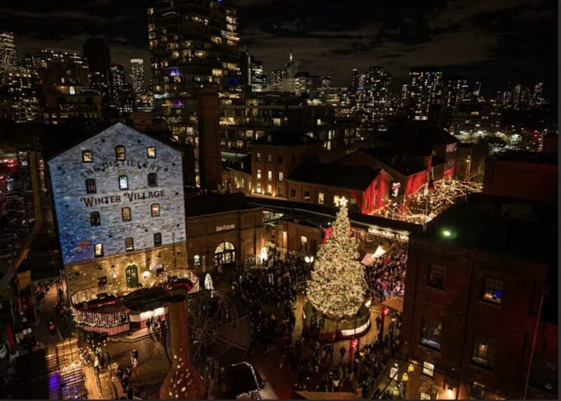 Toronto Skyline seen from the Islands